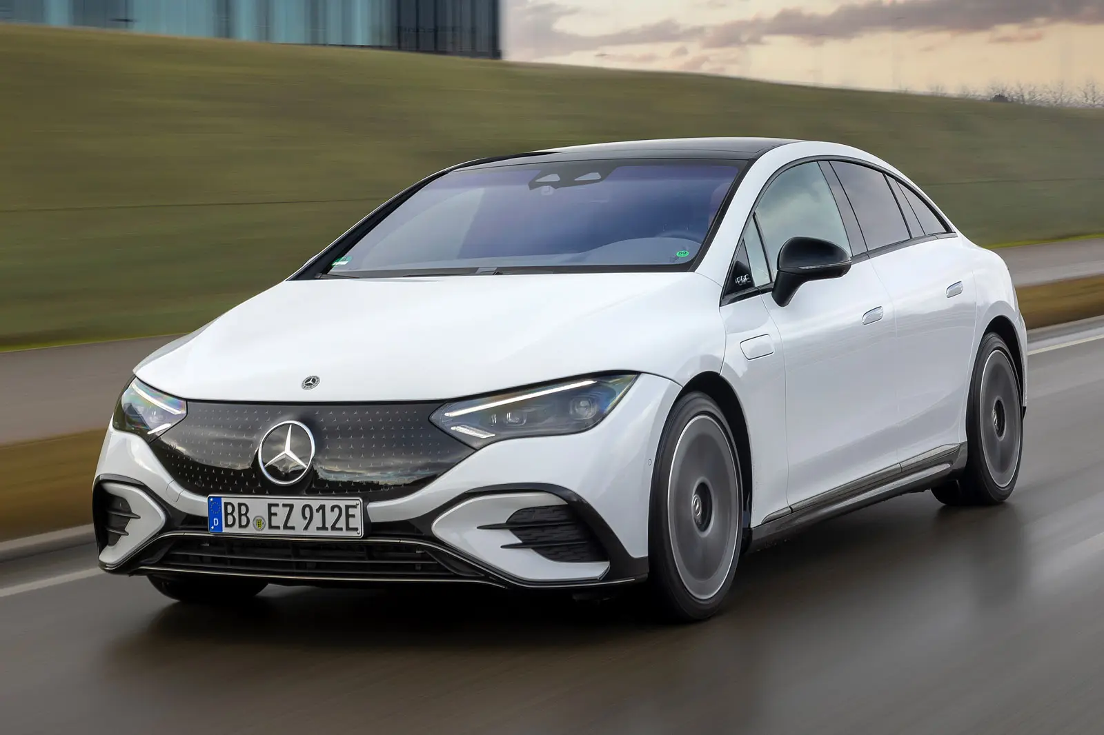 Mercedes-Benz EQE EQE 350 AMG 4Matic 7