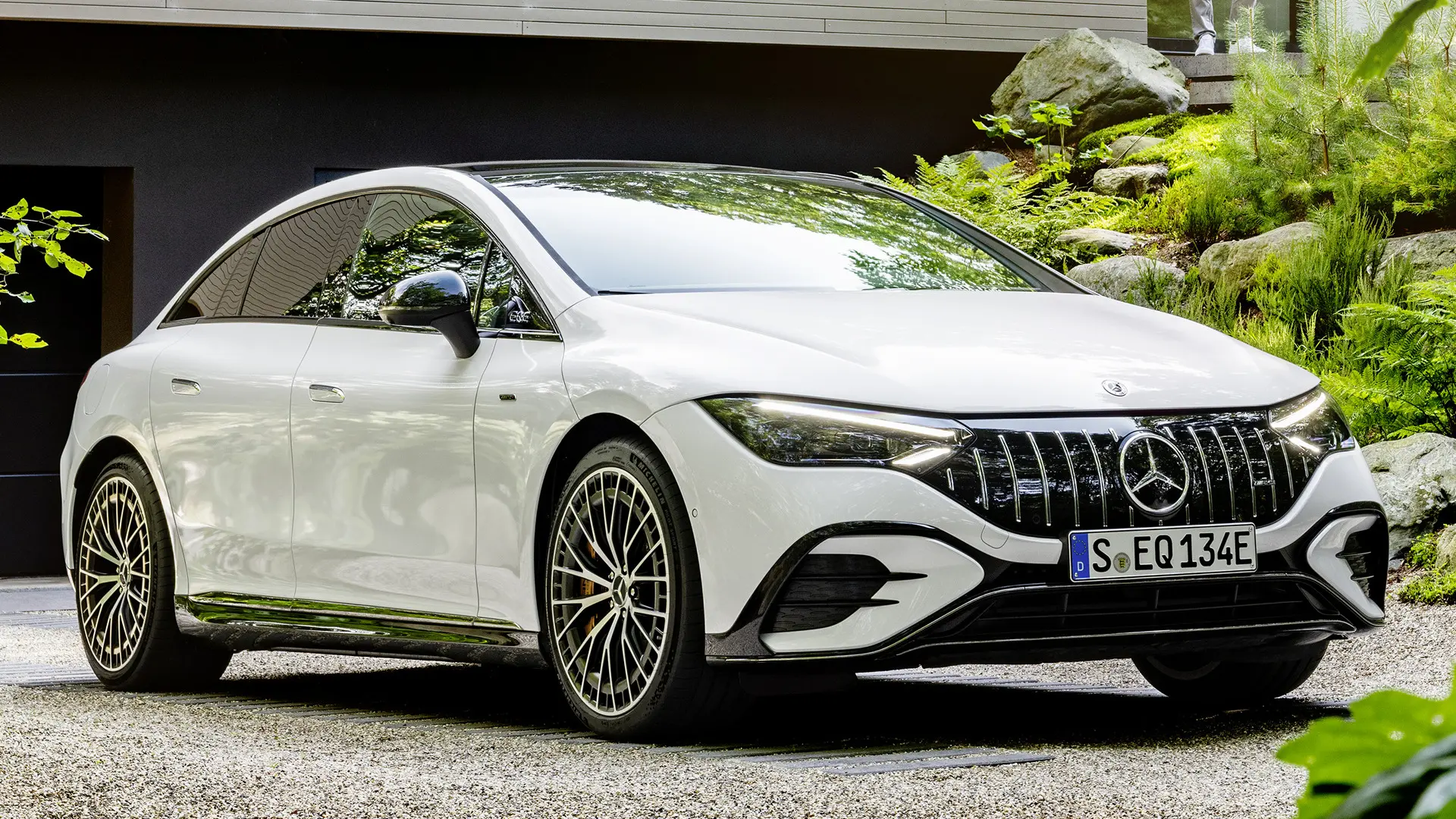 Mercedes-Benz EQE EQE 53 AMG 3