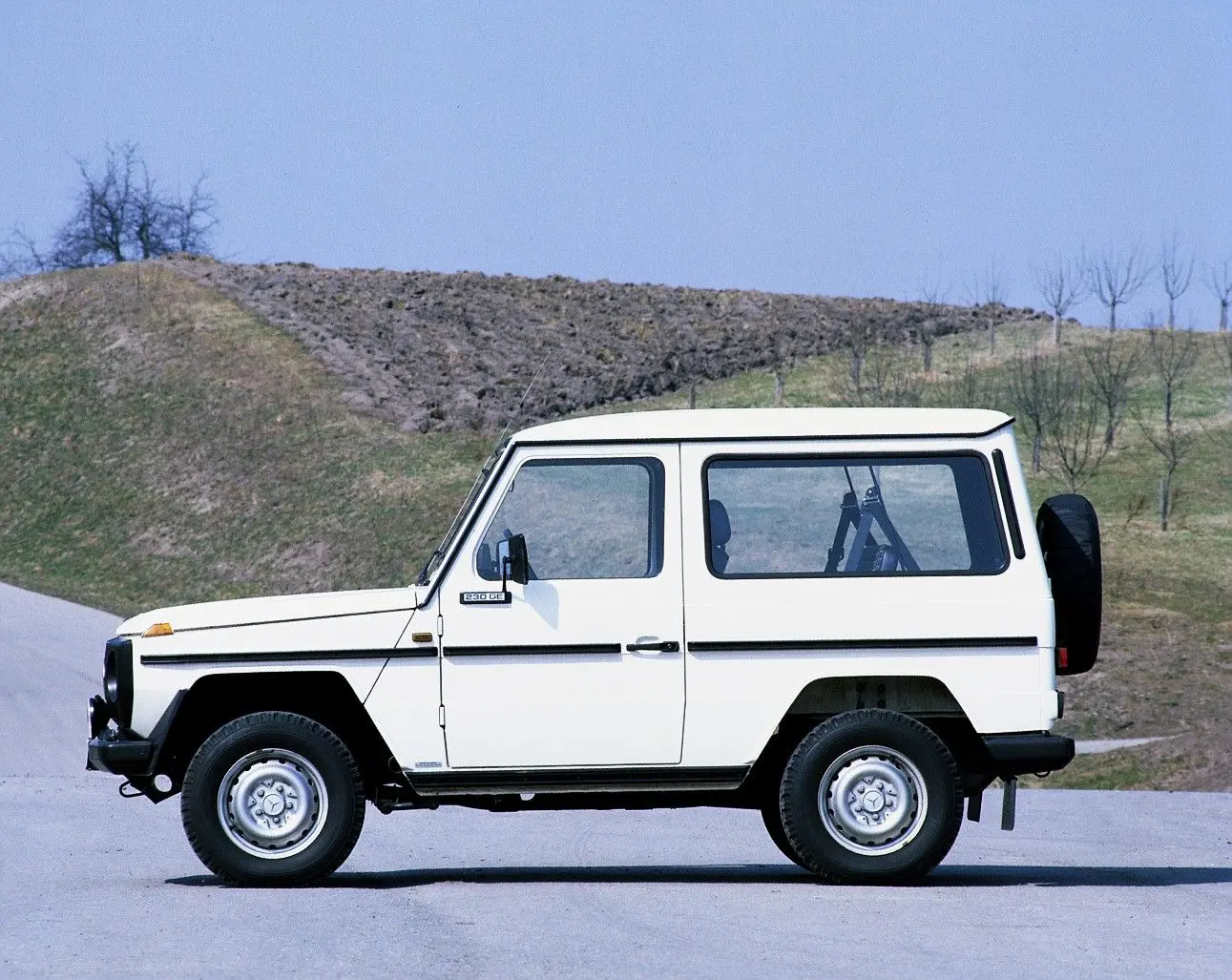 Mercedes-Benz  G 230 GE 3