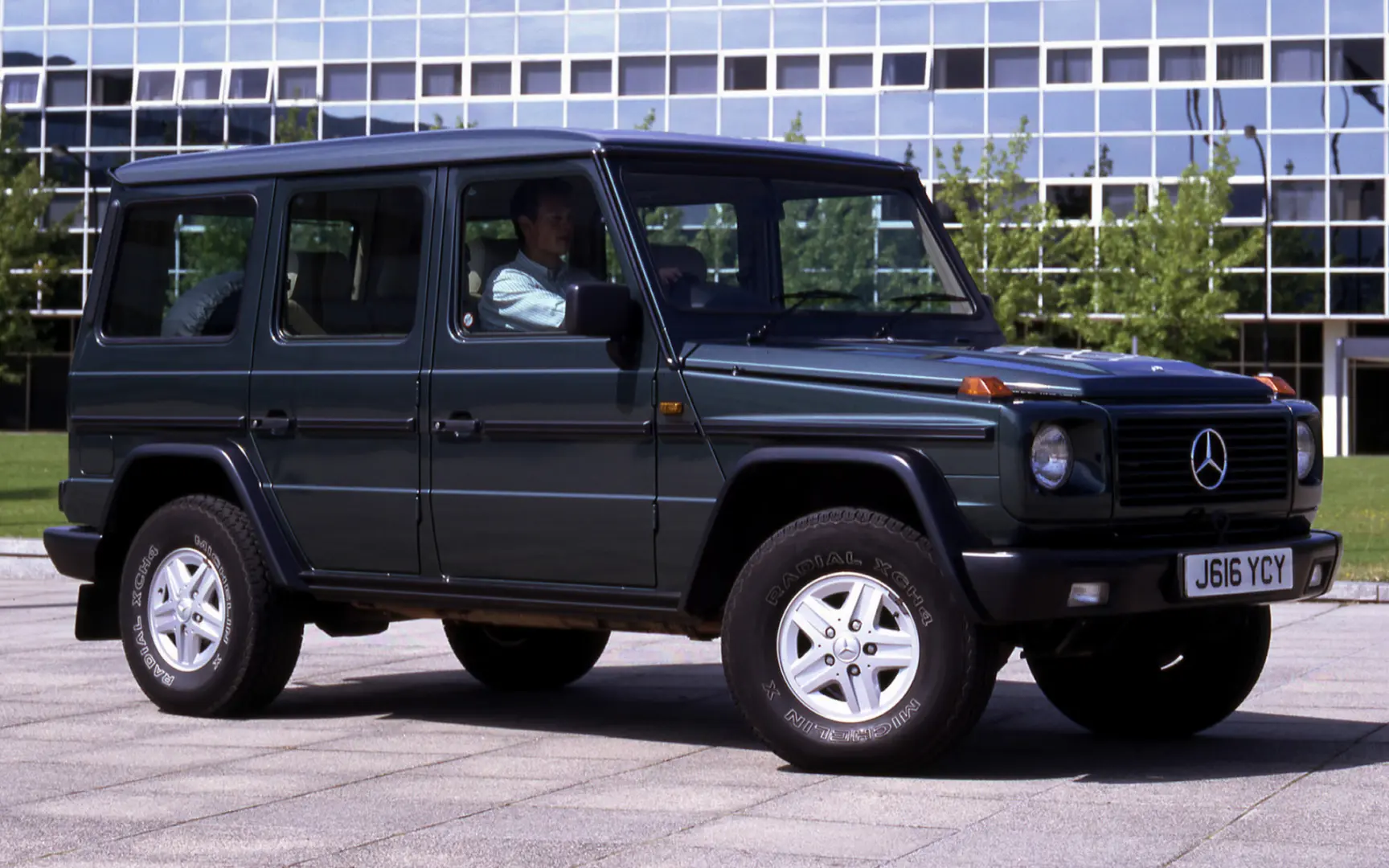 Mercedes-Benz  G 300 GE 1