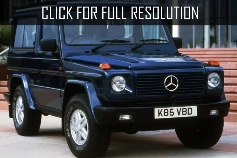 Mercedes-Benz  G 300 GE 2