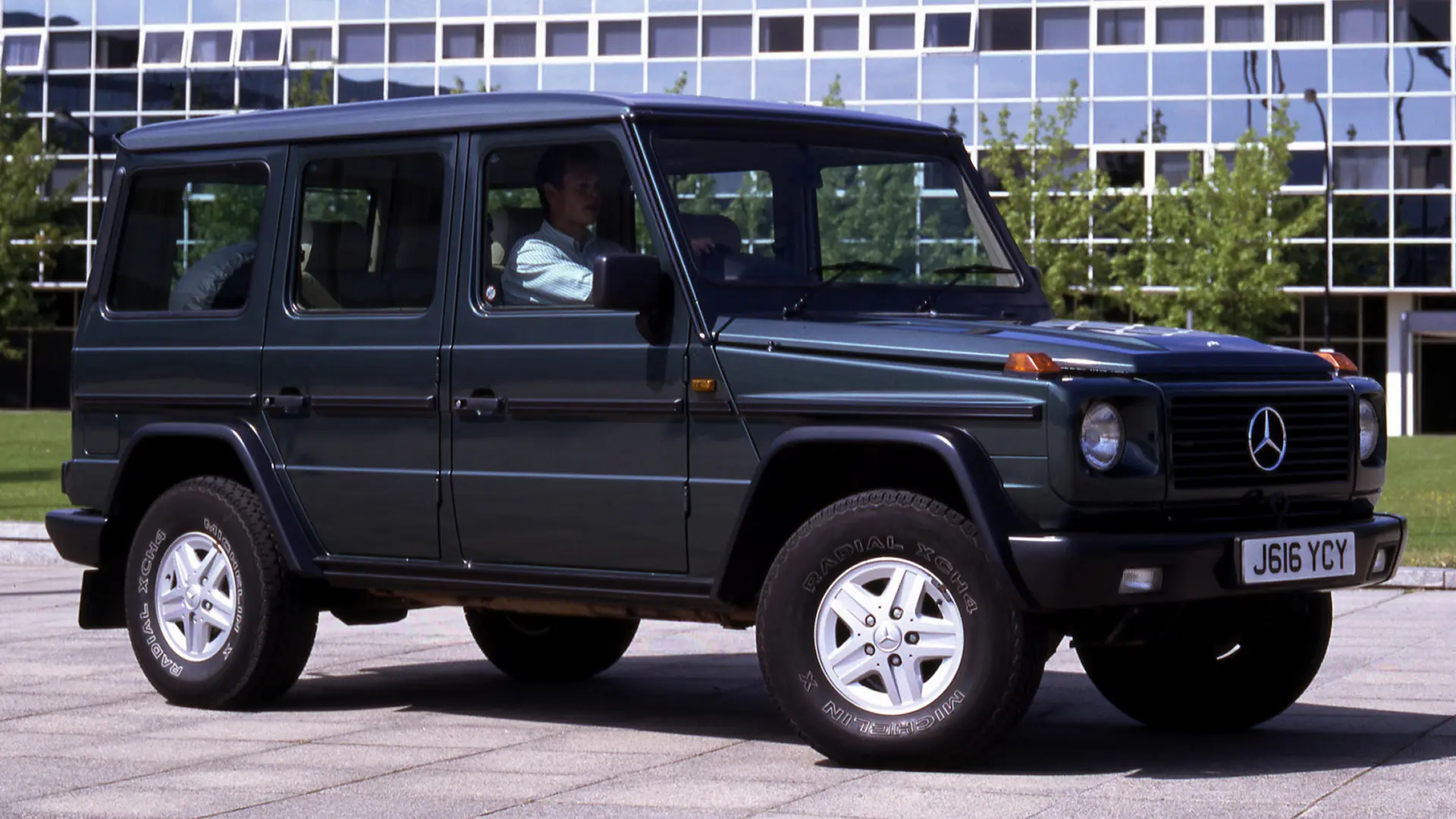 Mercedes-Benz  G 300 GE 4