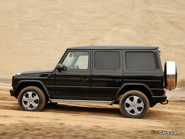 Mercedes-Benz  G 350 BlueTEC 7