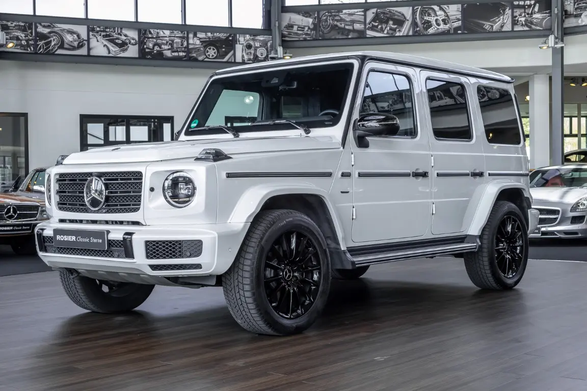 Mercedes-Benz  G 400 D Magnetic 0