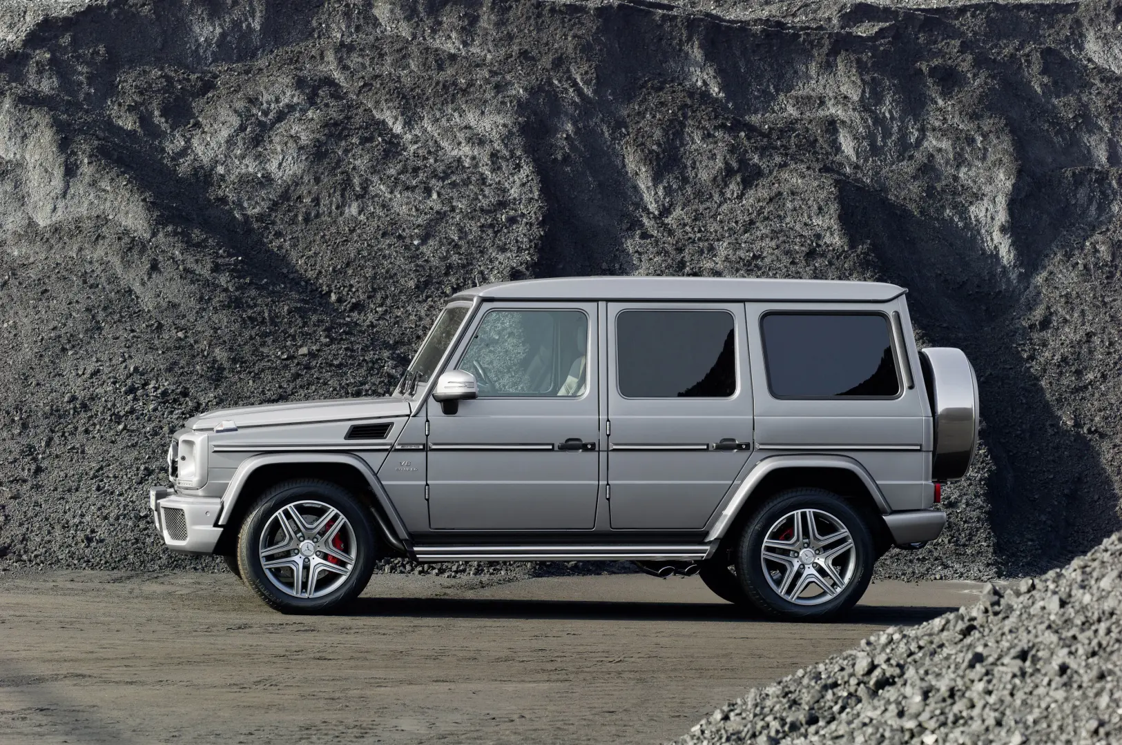 Mercedes-Benz  G 63 AMG 4