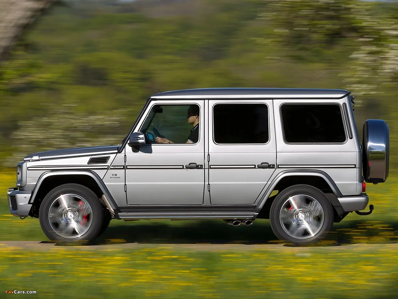 Mercedes-Benz  G 63 AMG 7
