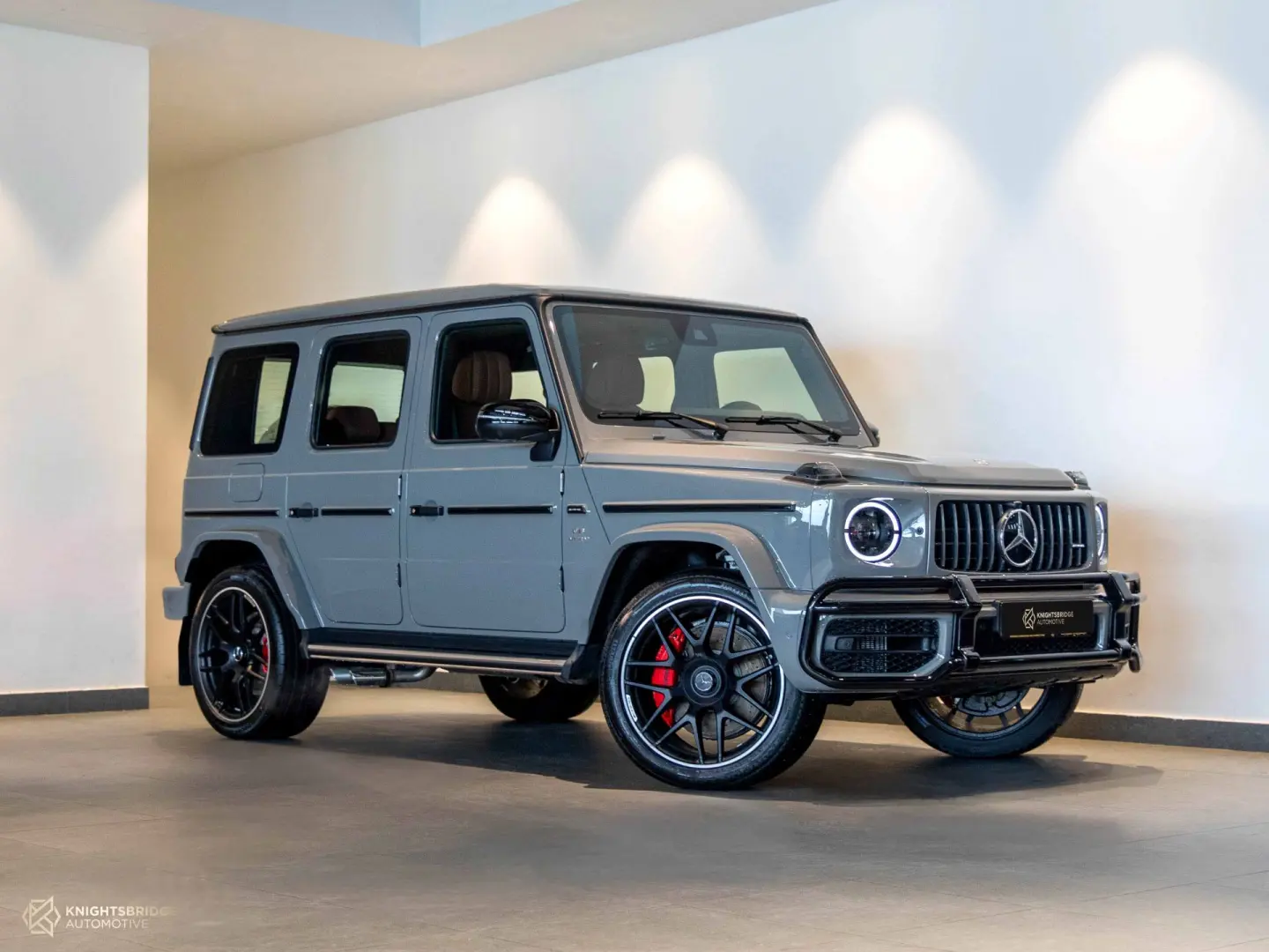 Mercedes-Benz  G 63 AMG 9G-Tronic 0