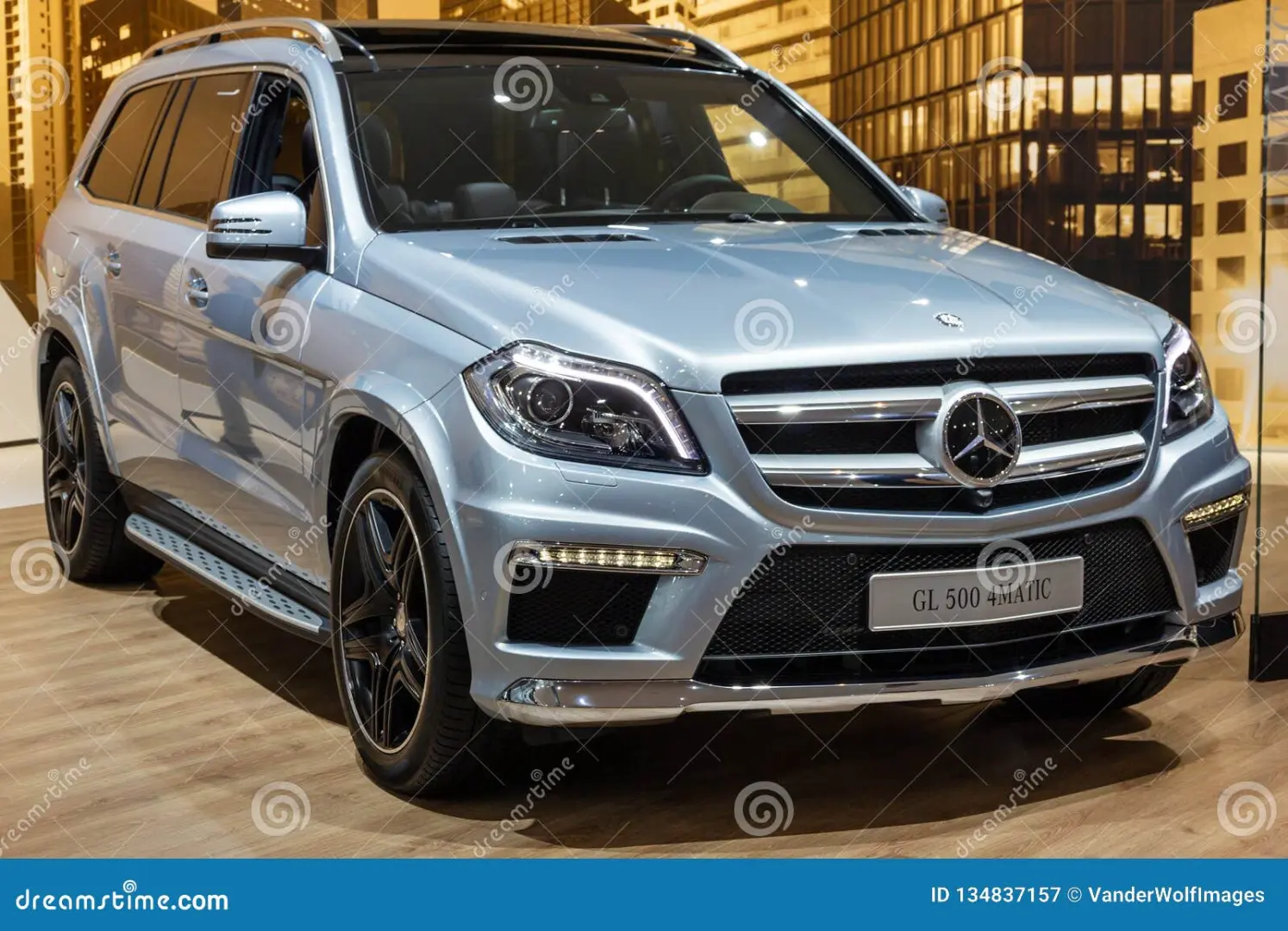 Mercedes-Benz GL GL 500 4Matic 1