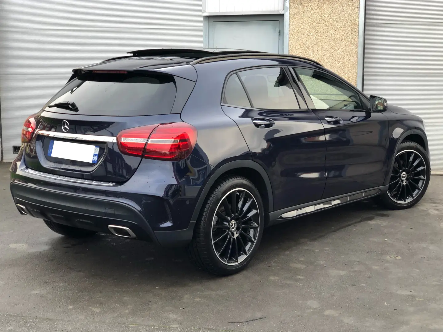 Mercedes-Benz GLA GLA 180 d AMG 7G-DCT 4