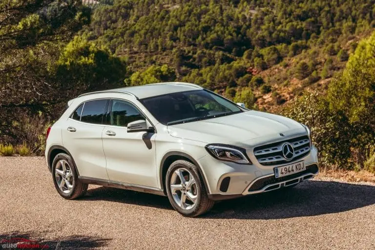 Mercedes-Benz GLA GLA 180 CDI AMG 7G-DCT 3