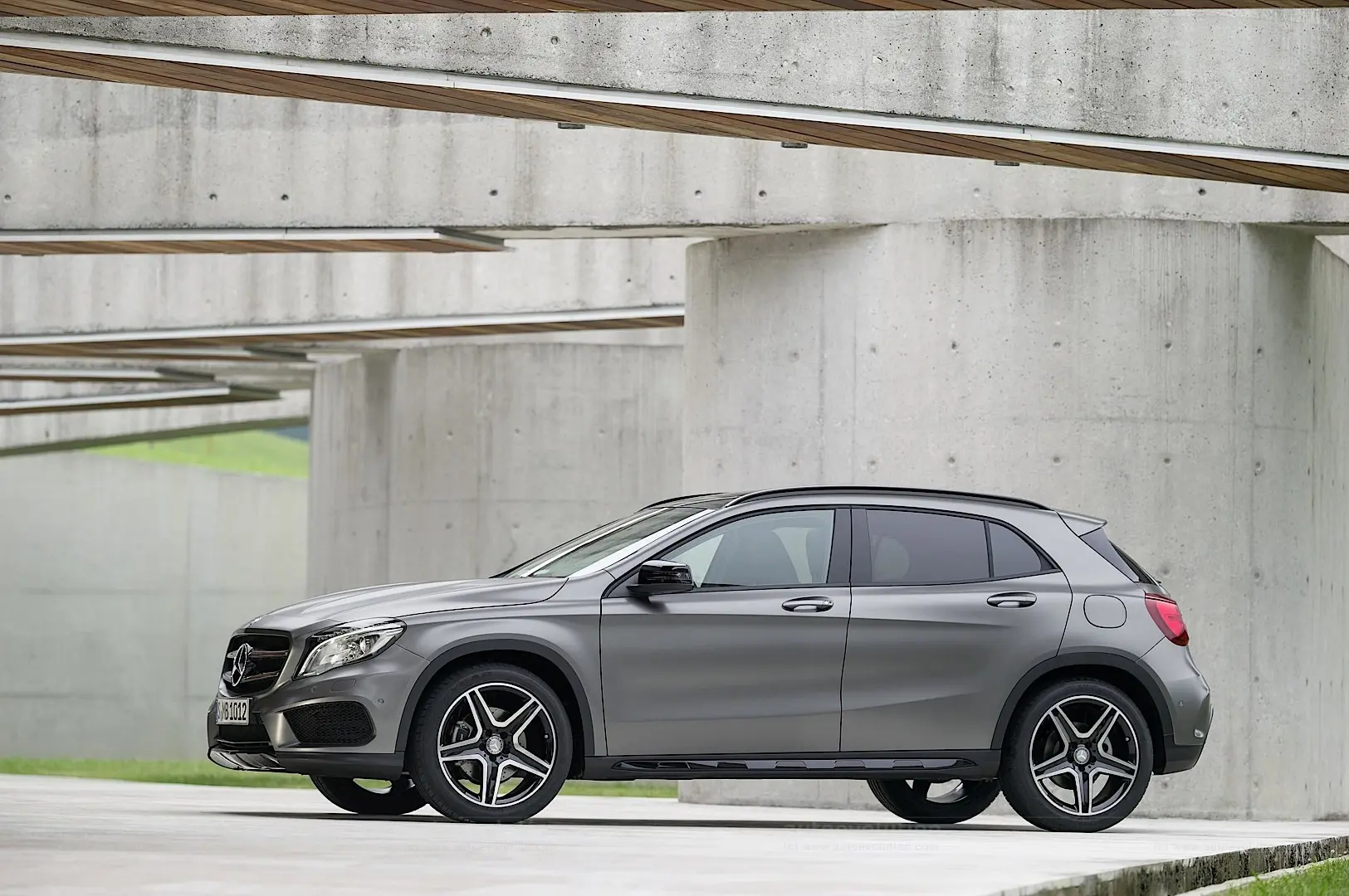 Mercedes-Benz GLA GLA 200 AMG 6