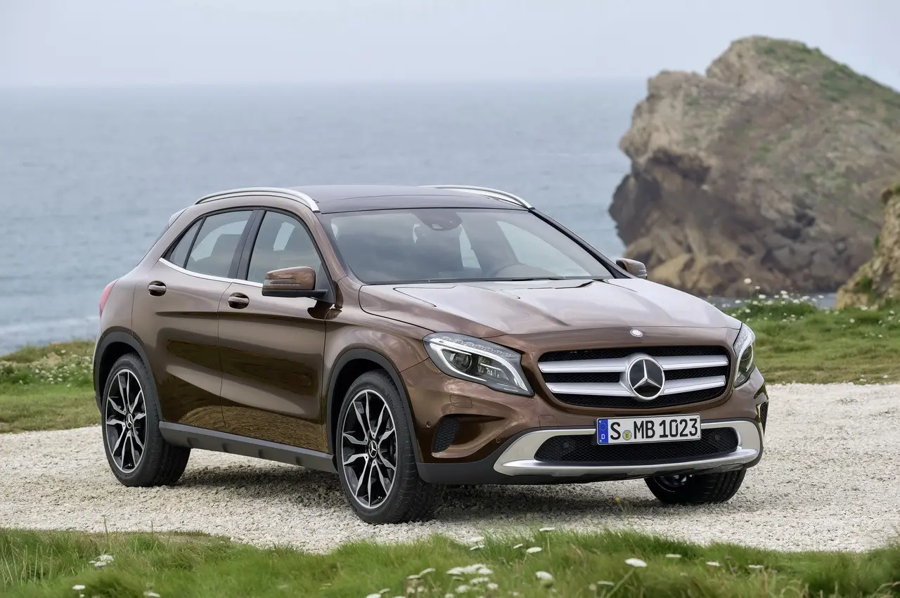 Mercedes-Benz GLA GLA 200 AMG 7G-DCT 7