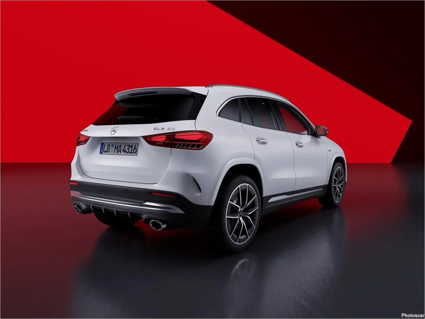 Mercedes-Benz GLA GLA 200 AMG FL 4