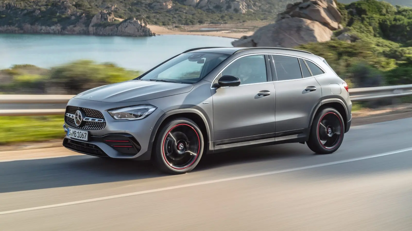 Mercedes-Benz GLA GLA 200 AMG FL 6