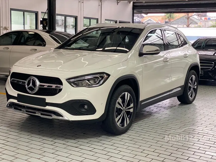 Mercedes-Benz GLA GLA 200 Progressive 5