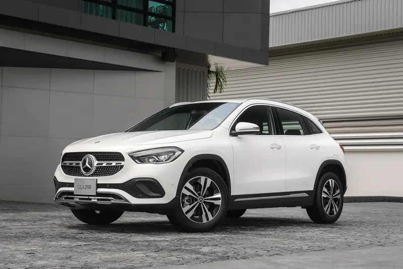 Mercedes-Benz GLA GLA 200 Progressive+ 3