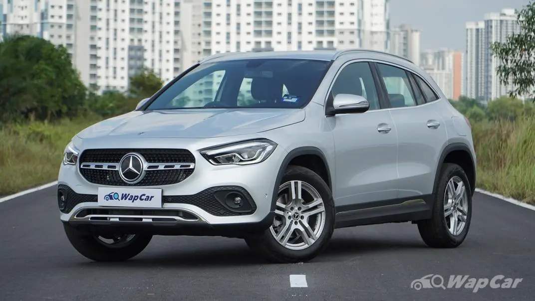 Mercedes-Benz GLA GLA 200 Progressive+ 7G-DCT 1