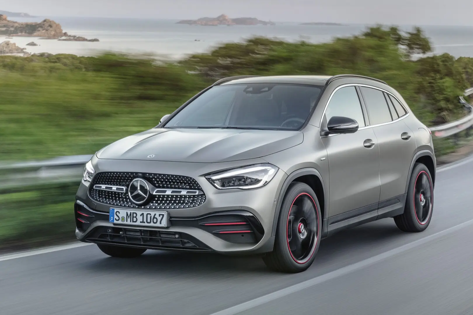 Mercedes-Benz GLA GLA 200 AMG 7G-DCT 3