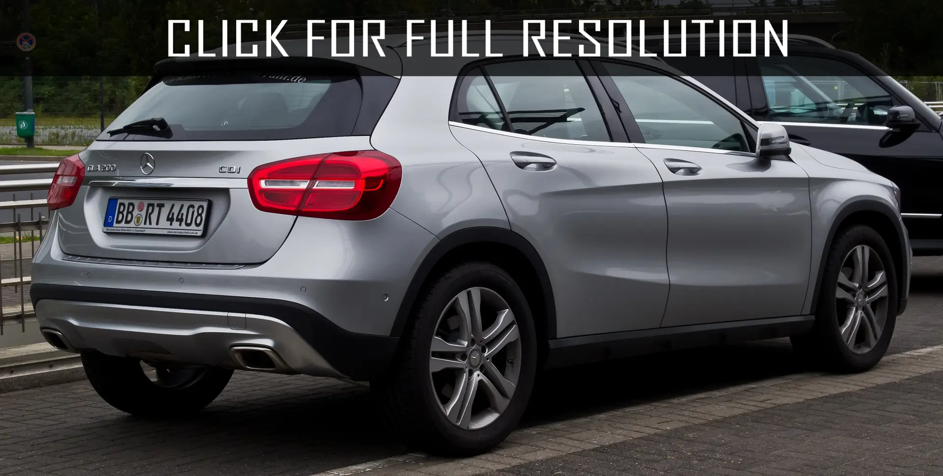 Mercedes-Benz GLA GLA 200 Urban 7G-DCT 4