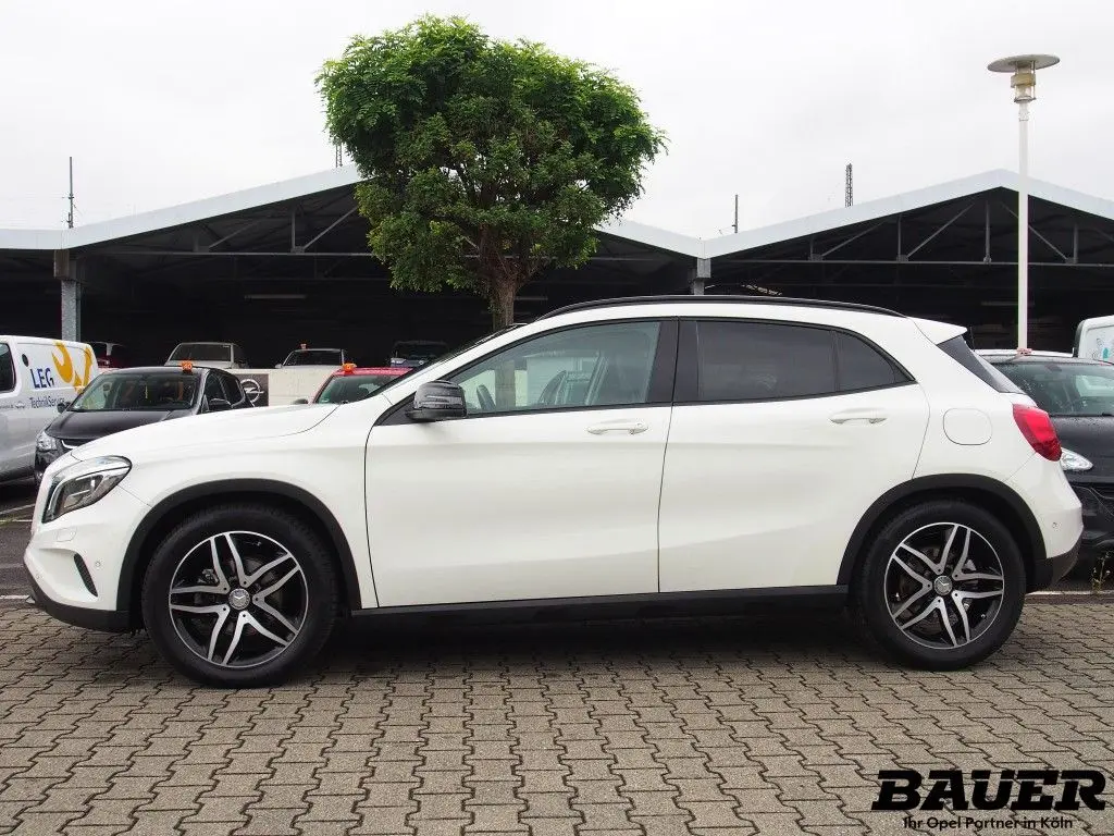 Mercedes-Benz GLA GLA 200 Urban 7G-DCT 5