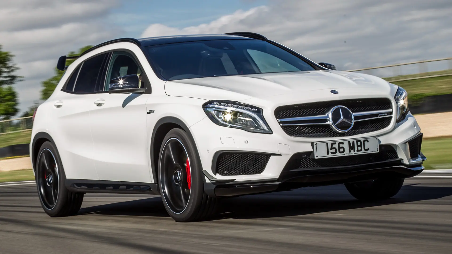 Mercedes-Benz GLA GLA 45 4Matic AMG 7G-DCT 7