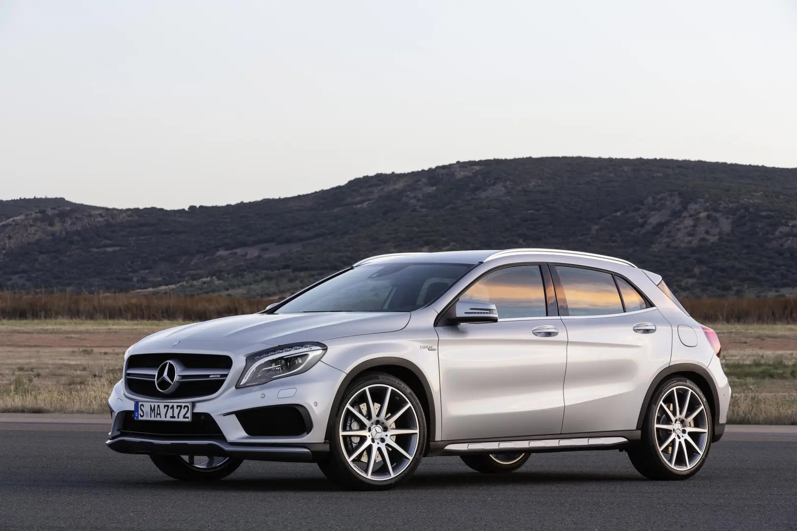 Mercedes-Benz GLA GLA 45 4Matic AMG Performans 7G-DCT 1