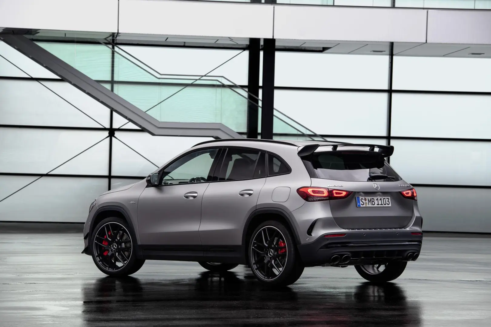 Mercedes-Benz GLA GLA 45 4Matic AMG Performans 7G-DCT 6