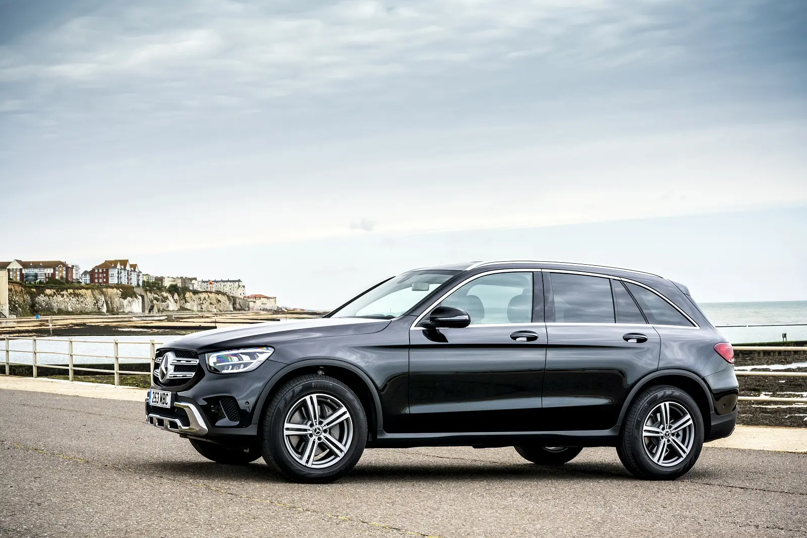Mercedes-Benz GLC GLC 300 d 4Matic AMG 9G-Tronic 4