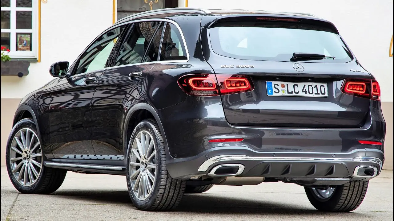 Mercedes-Benz GLC GLC 300 d 4Matic AMG 9G-Tronic 7