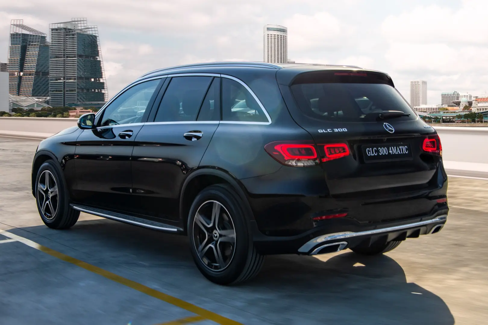 Mercedes-Benz GLC GLC 300 d 4Matic AMG 9G-Tronic 4