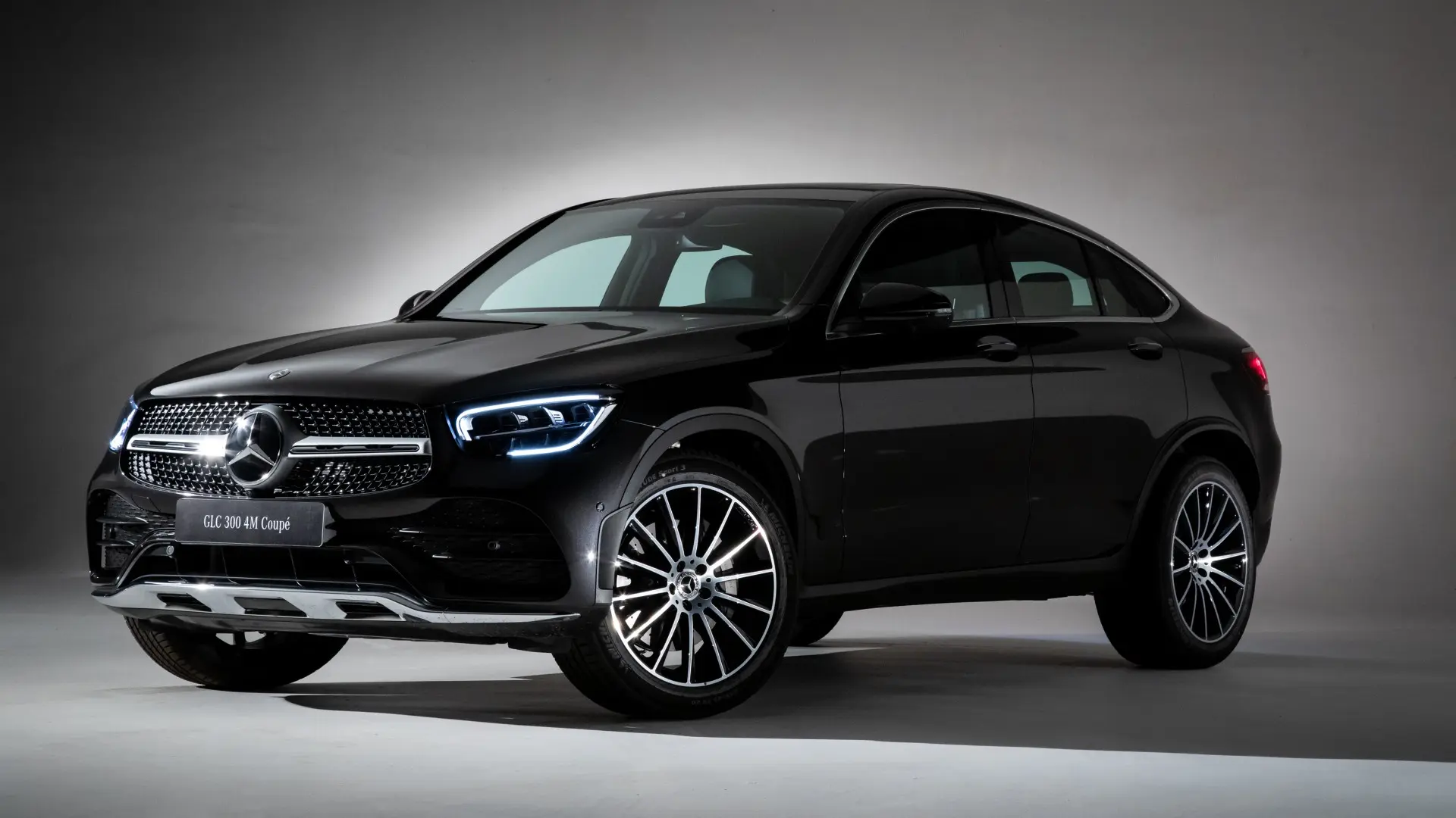 Mercedes-Benz GLC GLC 300 d 4Matic AMG 9G-Tronic 1