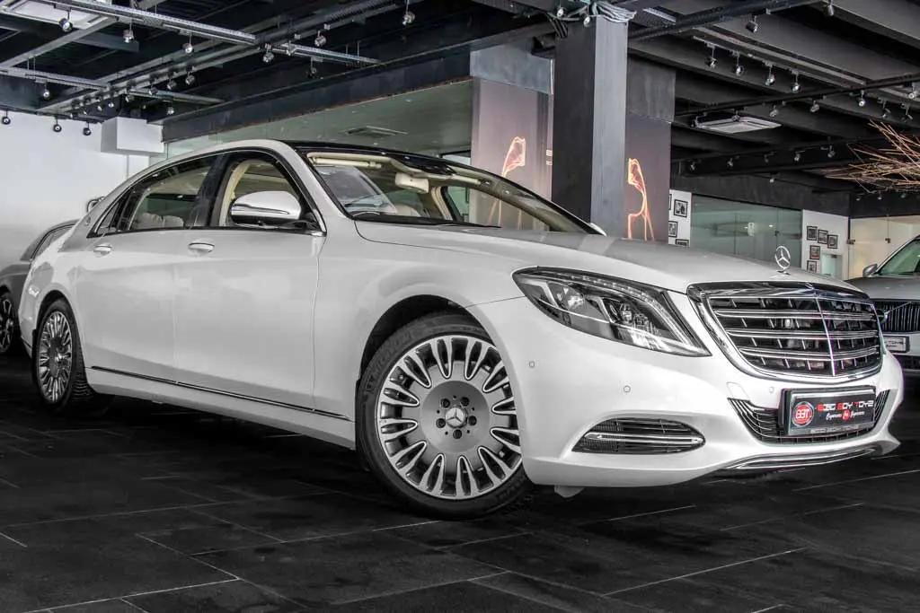 Mercedes-Benz  Maybach 500 9G-Tronic 7