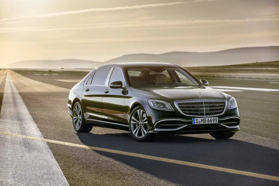 Mercedes-Benz  Maybach 560 S 4Matic 9G-Tronic 6