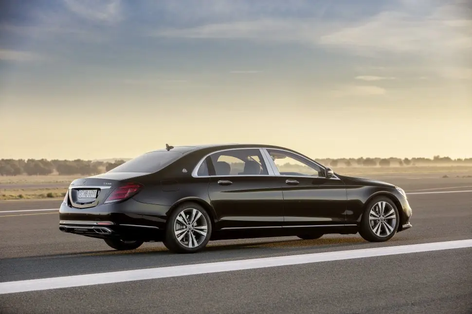 Mercedes-Benz  Maybach 560 S 4Matic 9G-Tronic 6