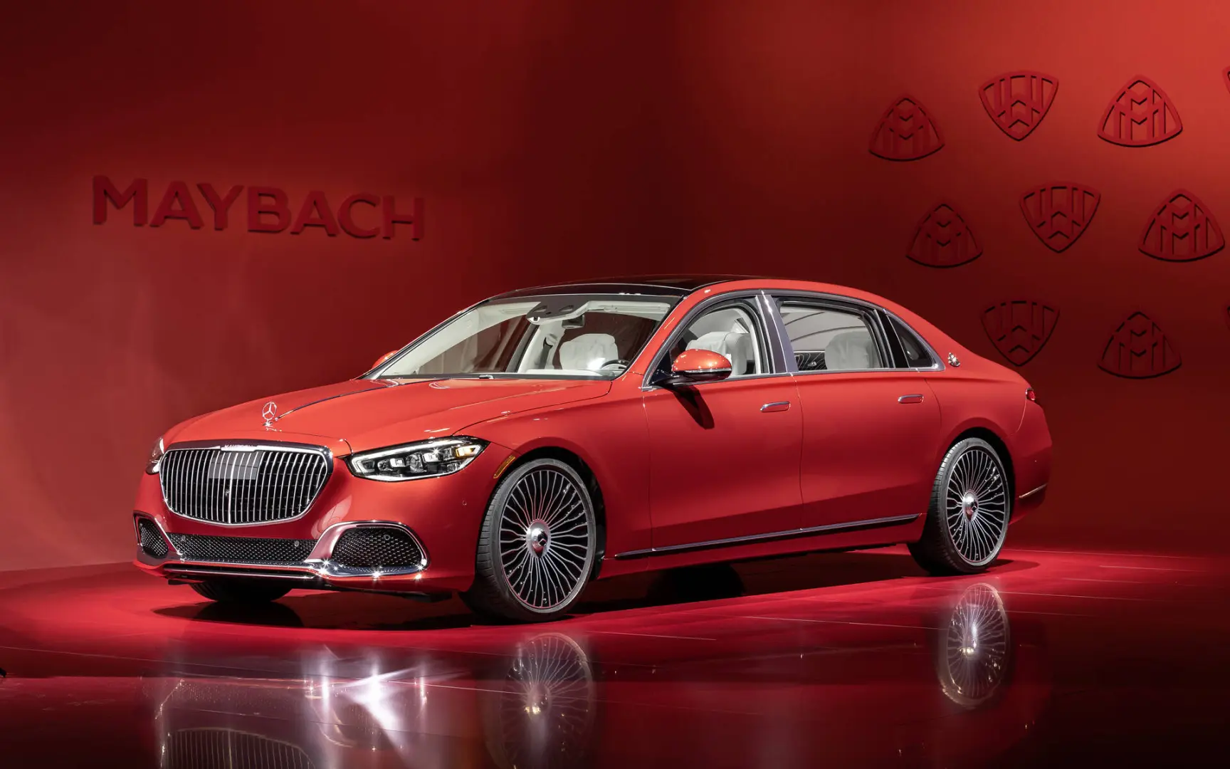 Mercedes-Benz  Maybach 580 S 4Matic Inspiration+ 9G-Tronic 2