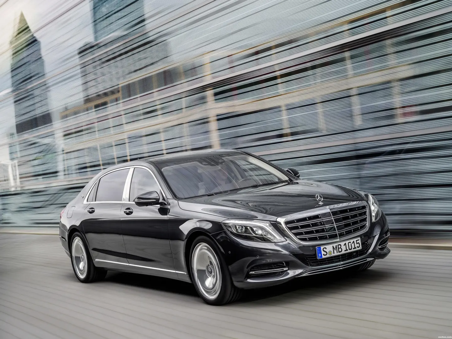 Mercedes-Benz  Maybach 600 S 9G-Tronic 4