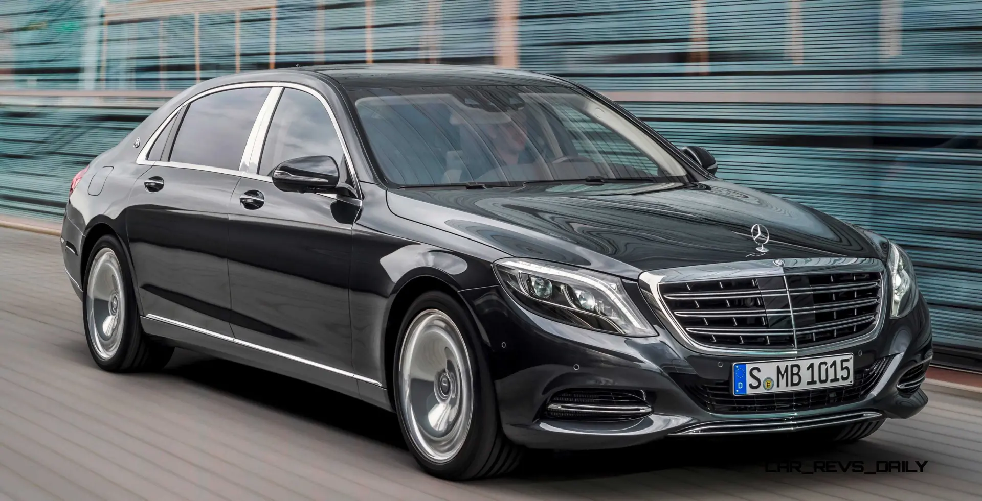 Mercedes-Benz  Maybach 600 S 9G-Tronic 5