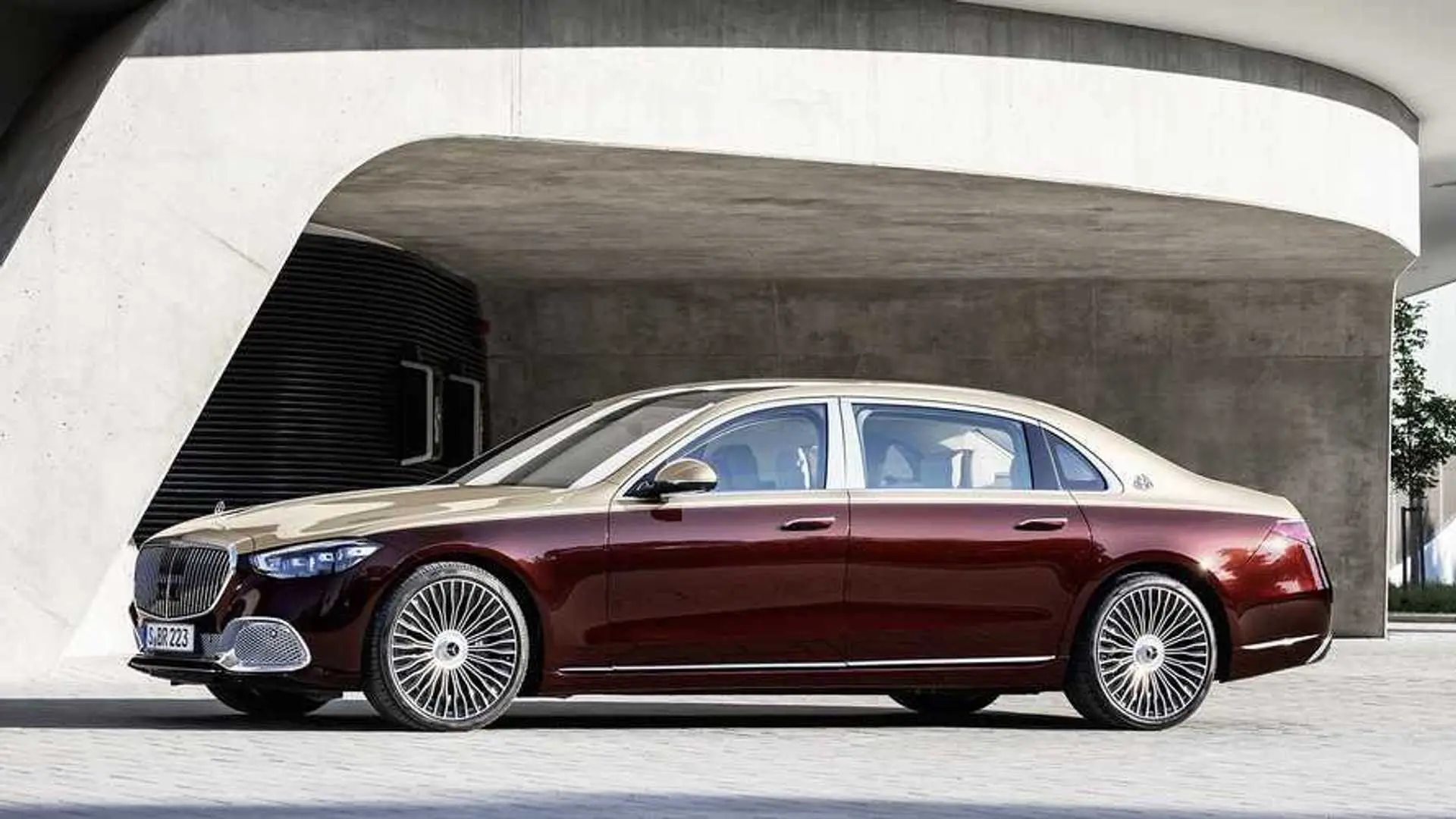Mercedes-Benz  Maybach 600 S 9G-Tronic 7