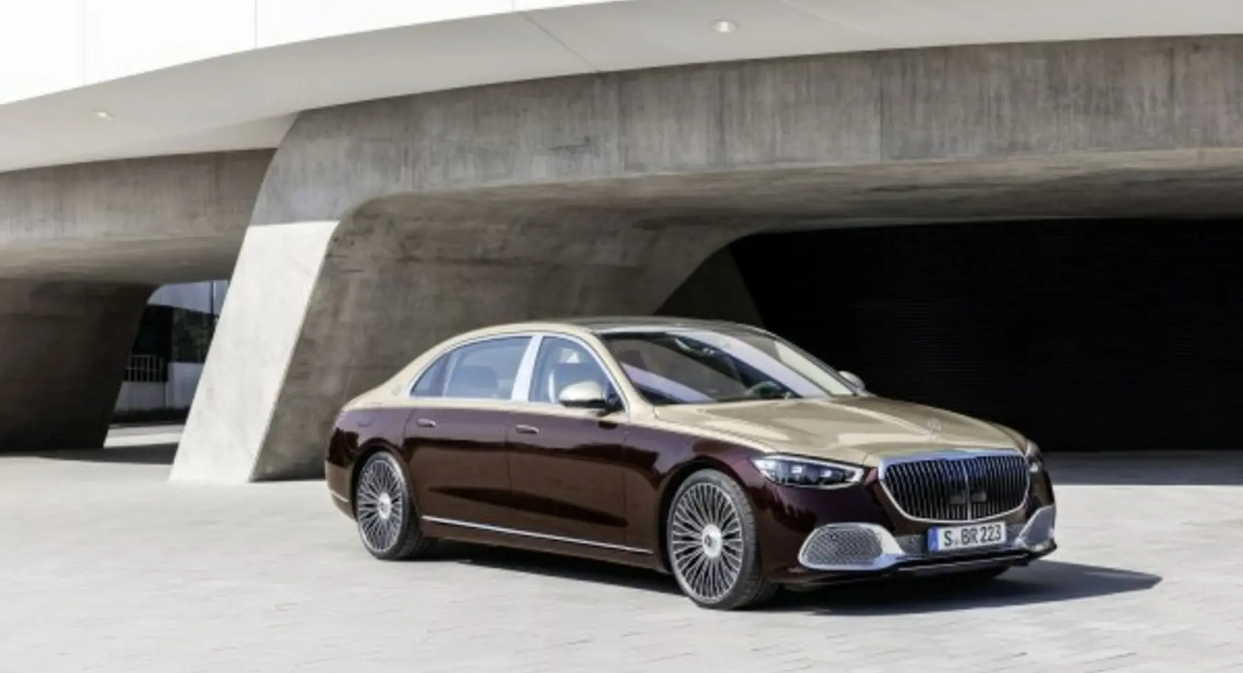 Mercedes-Benz  Maybach 680 S 4Matic 9G-Tronic 4