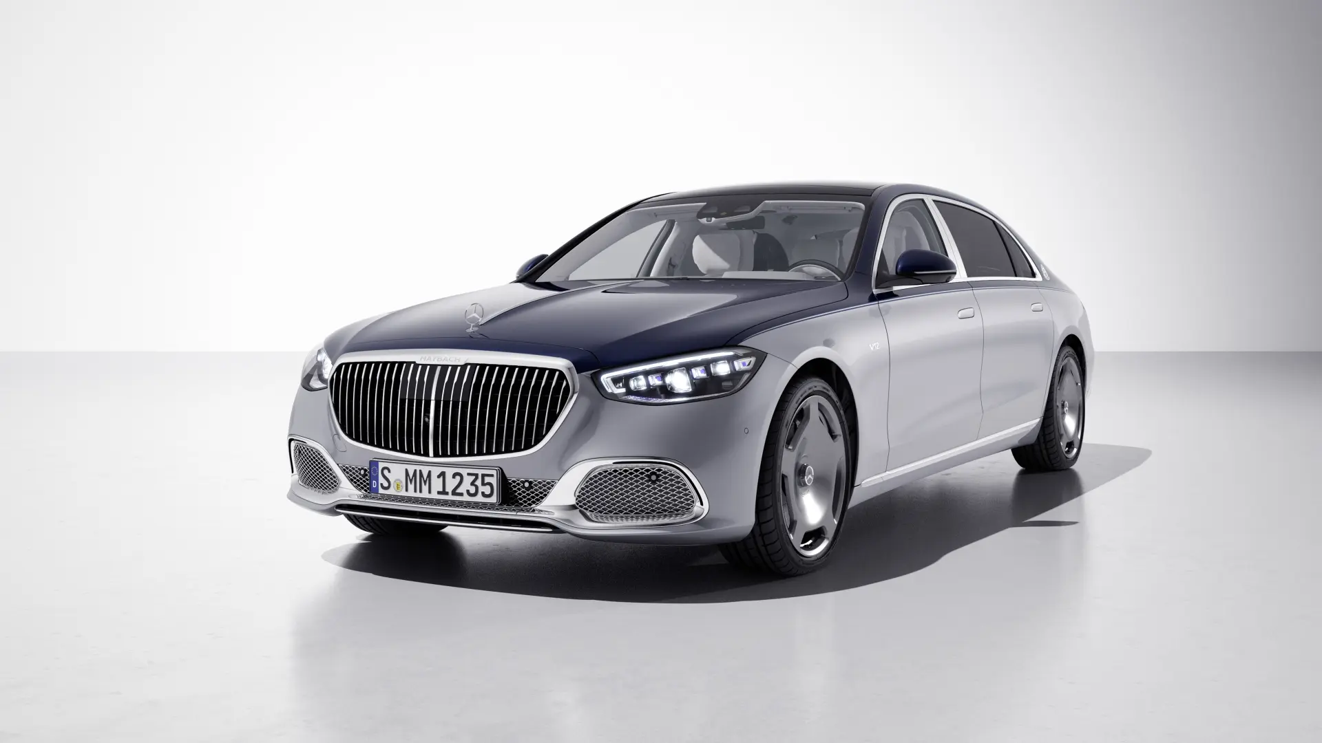 Mercedes-Benz  Maybach 680 S 4Matic 9G-Tronic 5