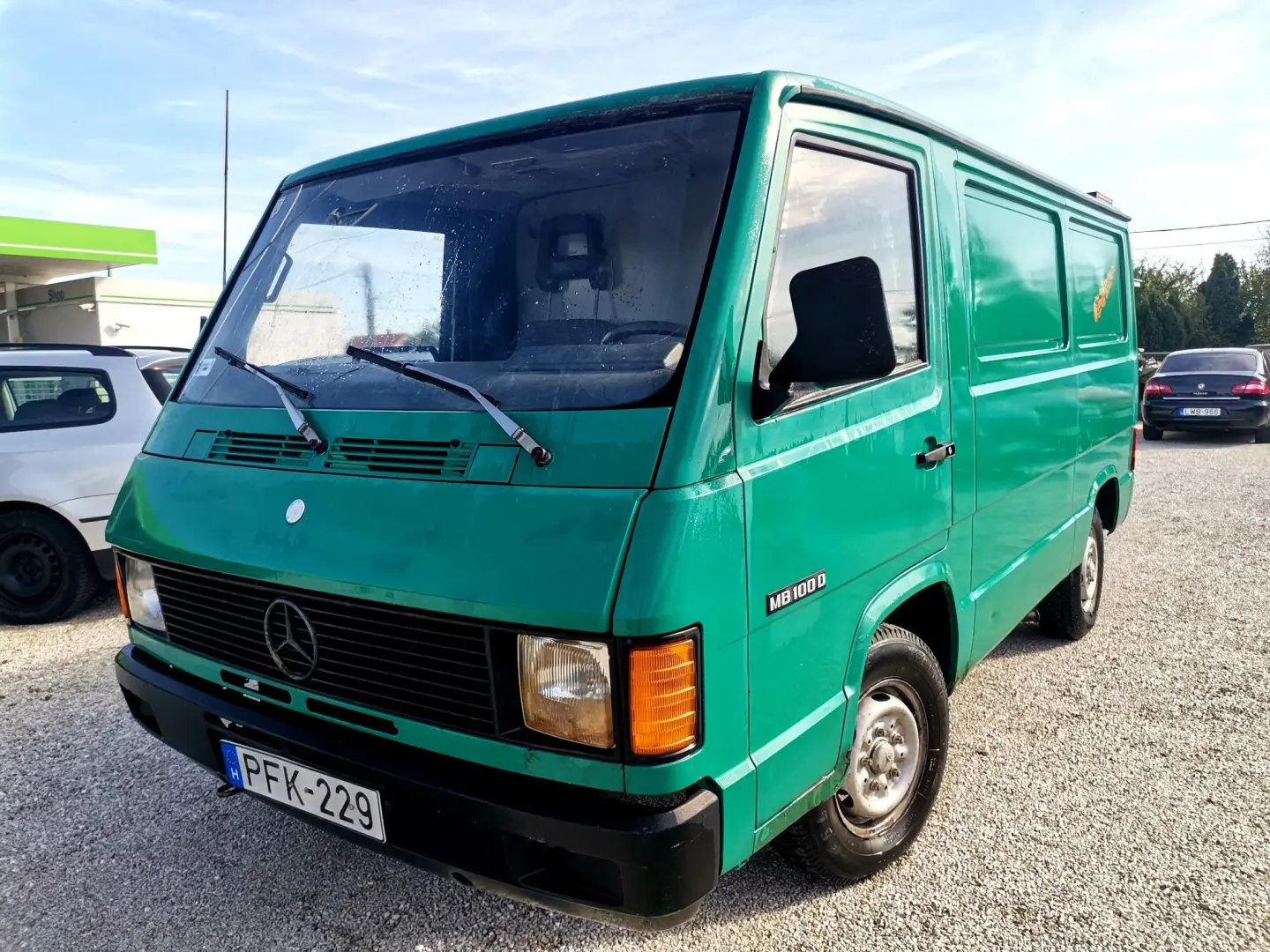 Mercedes-Benz MB MB 100 2.4 D 5