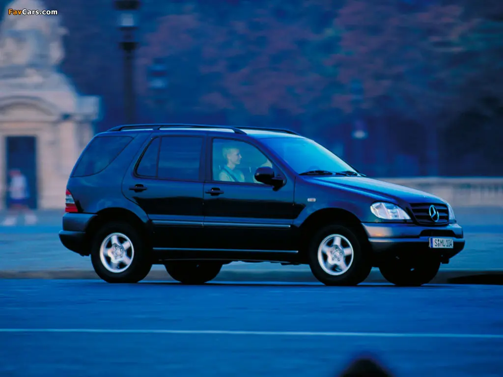 Mercedes-Benz ML ML 230 3