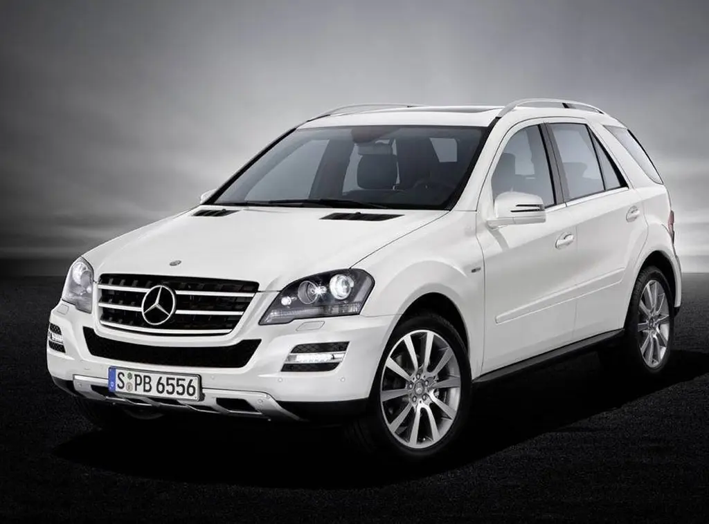 Mercedes-Benz ML ML 300 CDI Grand Edition 4