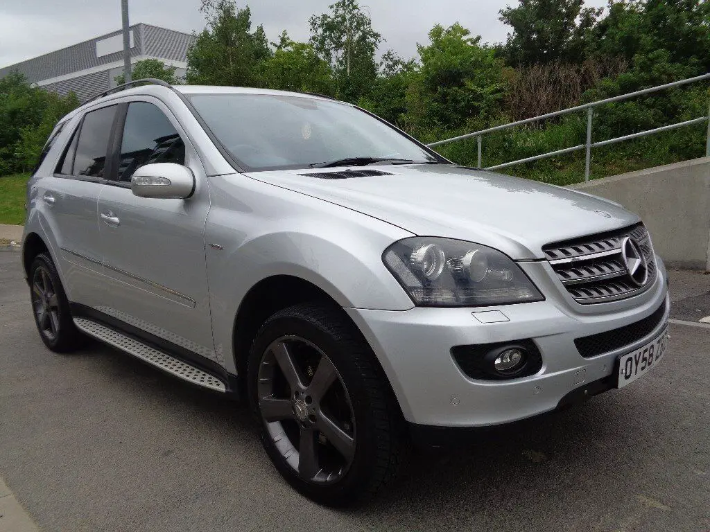 Mercedes-Benz ML ML 320 CDI Edition10 4