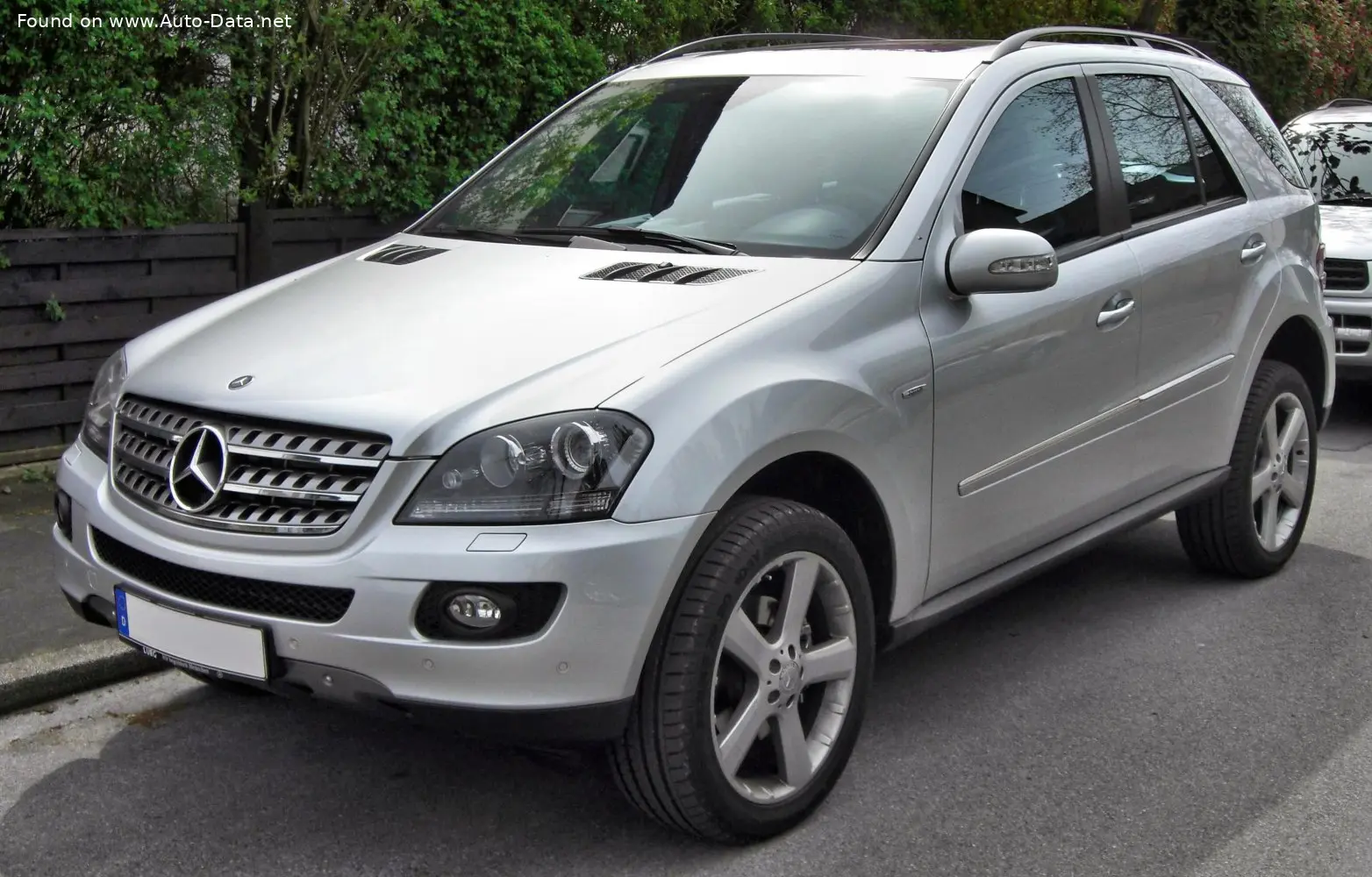 Mercedes-Benz ML ML 320 CDI Sport 1
