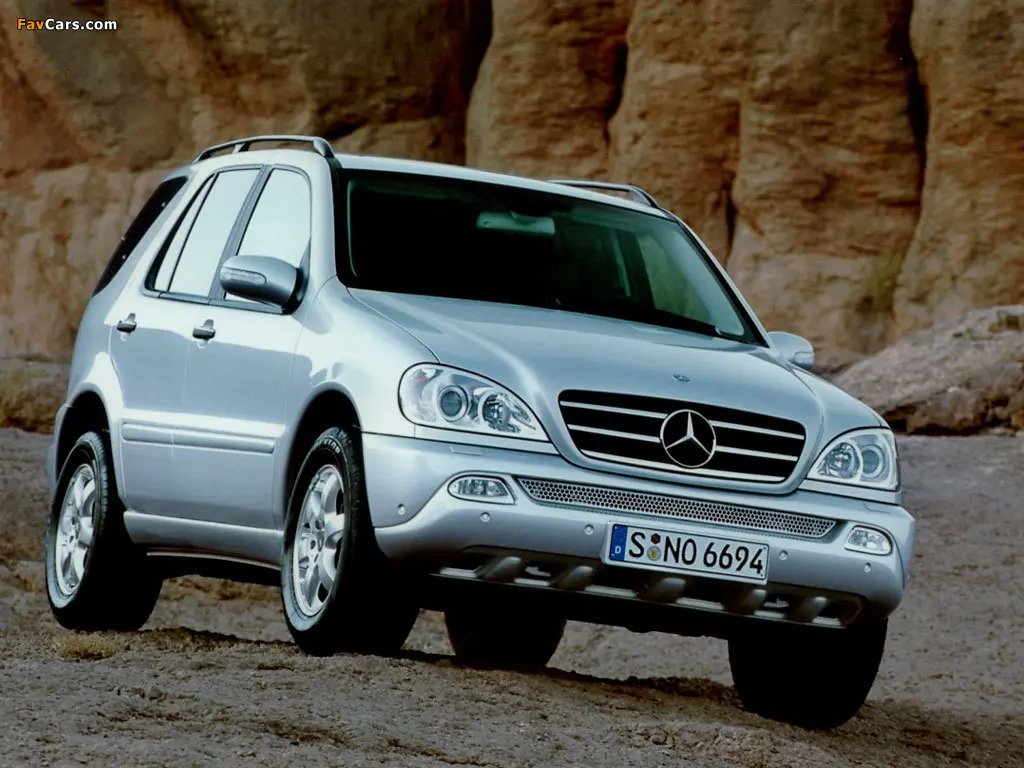 Mercedes-Benz ML ML 500 5