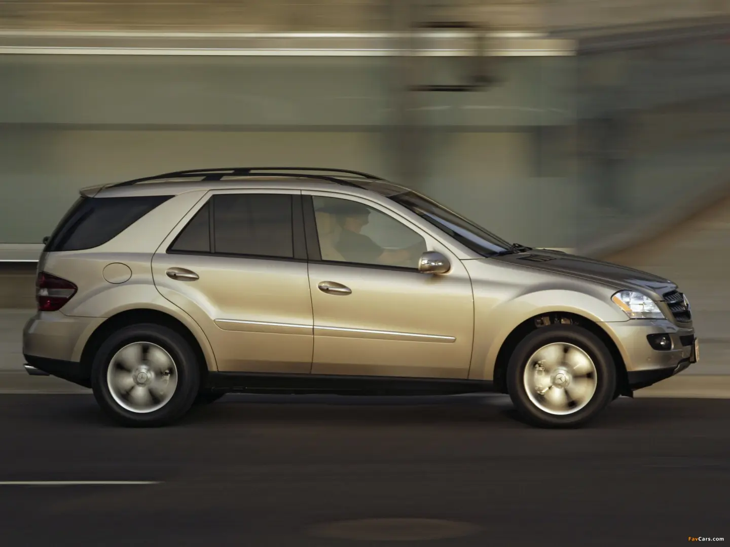 Mercedes-Benz ML ML 500 Lüks 6