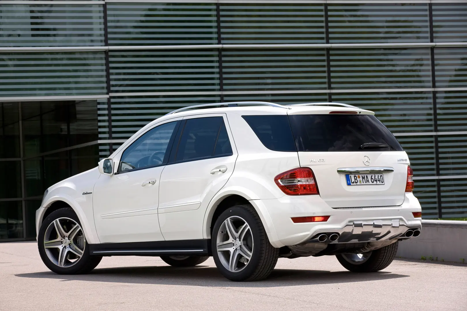 Mercedes-Benz ML ML 63 4Matic AMG 2