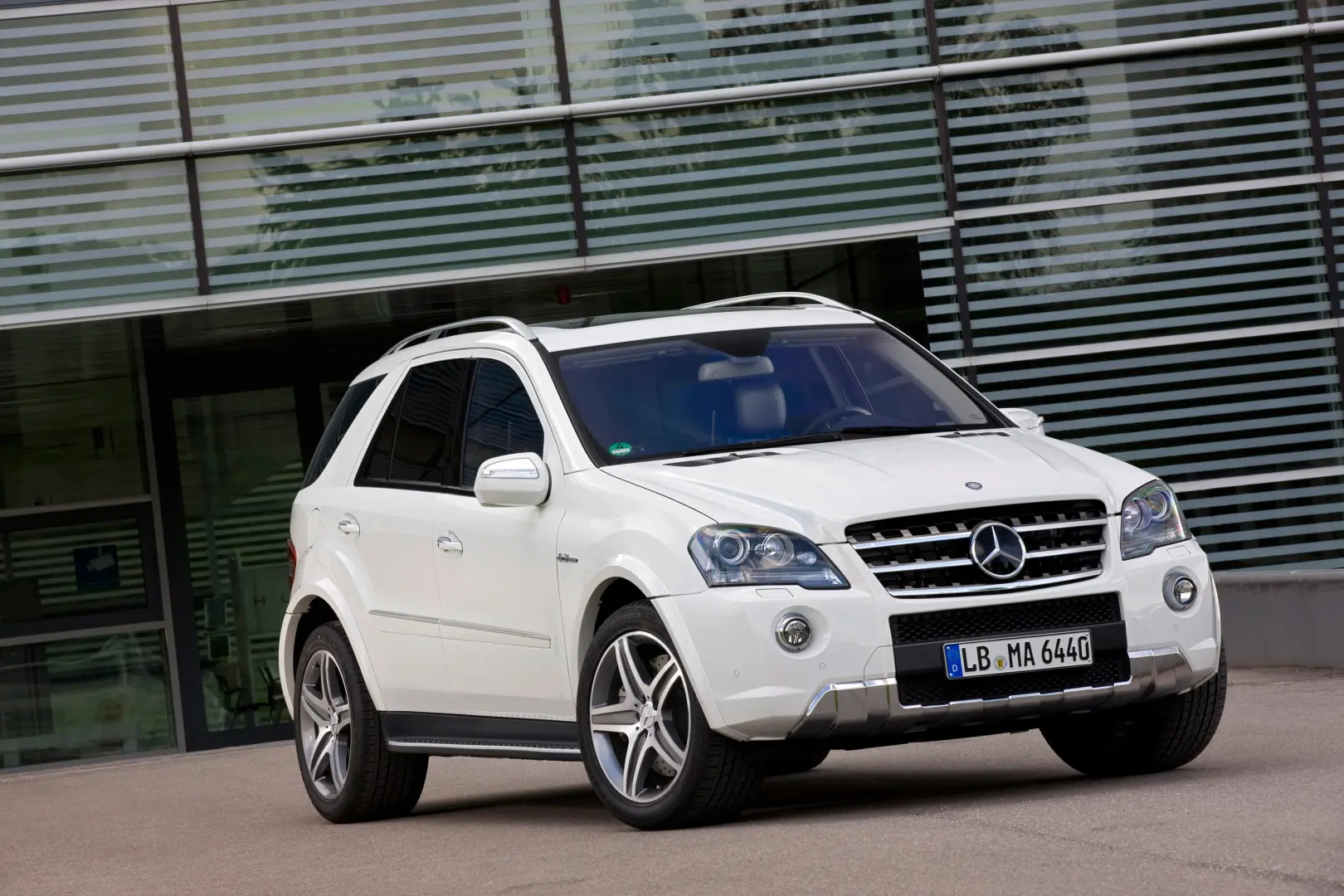 Mercedes-Benz ML ML 63 4Matic AMG 5