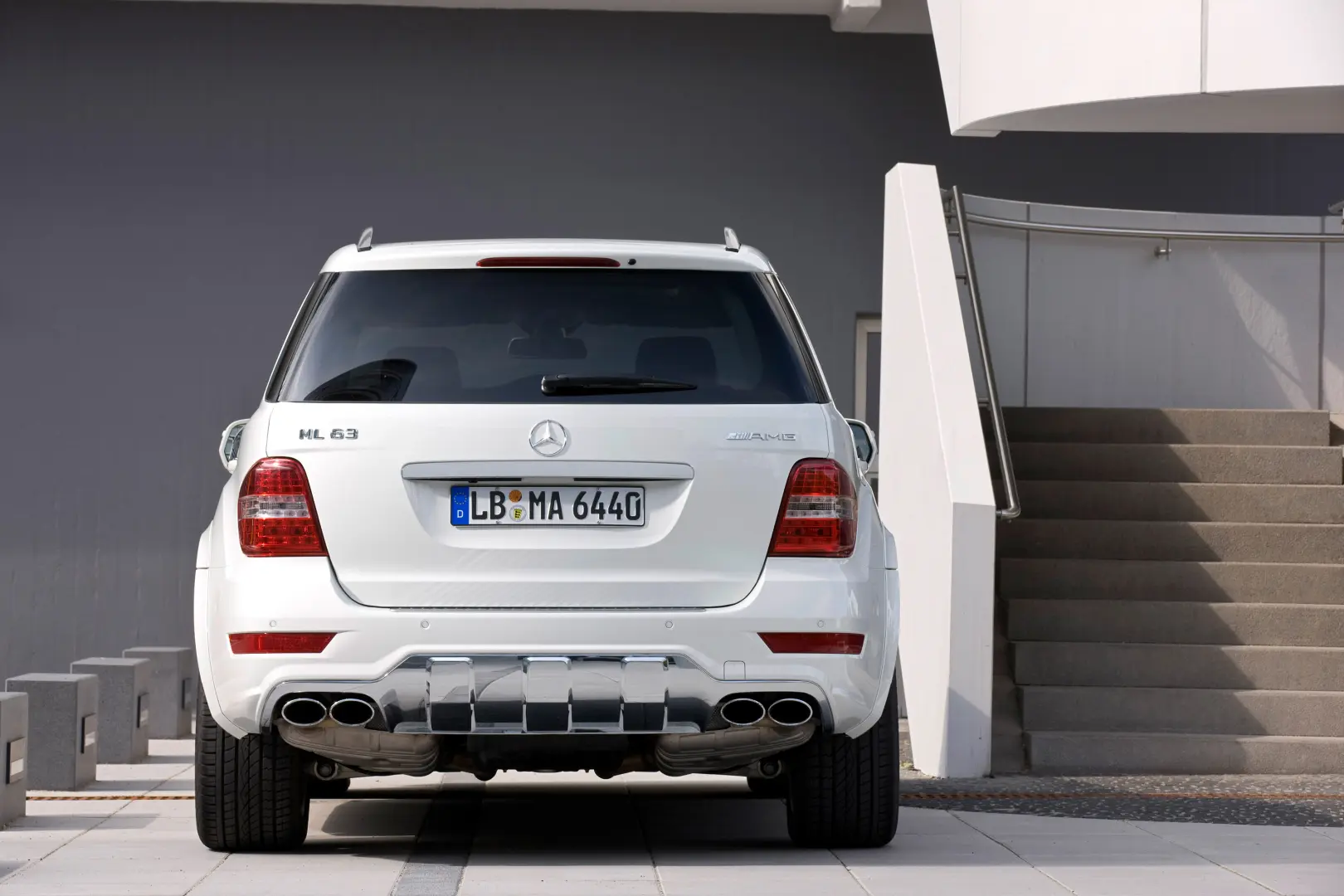 Mercedes-Benz ML ML 63 4Matic AMG 7
